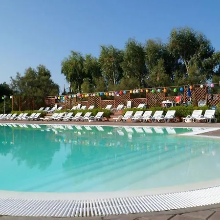 Le Tamerici Mobilehome Adige Fuer 6 Personen 펜션 마리나디세시나