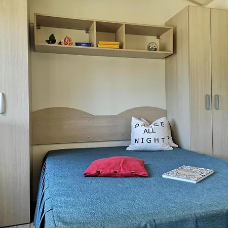 Le Tamerici Mobilehome Adige Fuer 6 Personen 펜션 마리나디세시나